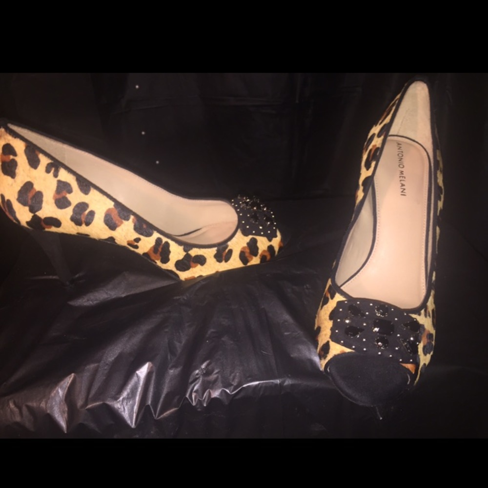 Leopard print Antonio Melani gorgeous shoes